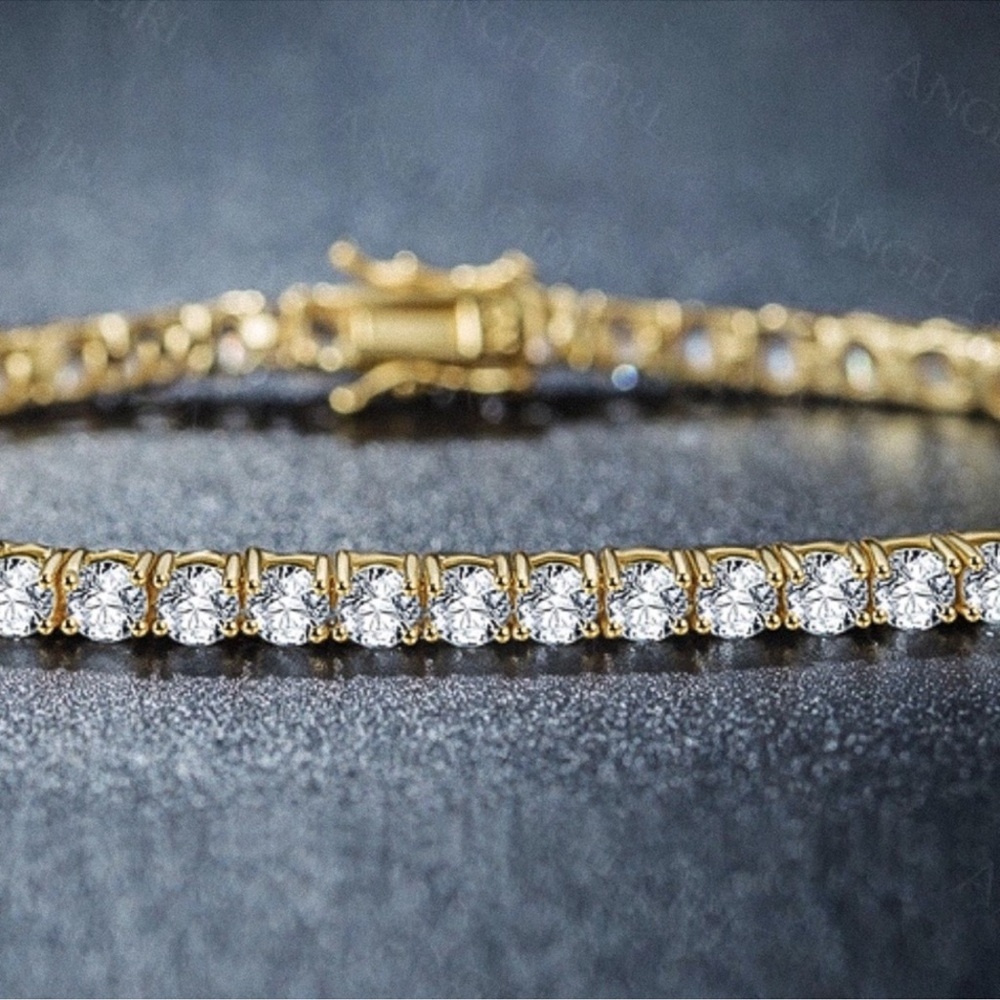 😎✌🏼Gold plated Tennis Bracelet✌🏼☮️Men’s or women ❤️❤️❤️